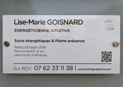 Plaque Professionnelle Lise-Marie Goisnard à Thonon-les-Bains – cabinet de soins énergétiques Infinie Présence