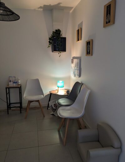 Salle d'attente, espace d’accueil du cabinet City Zen Thonon-les-Bains